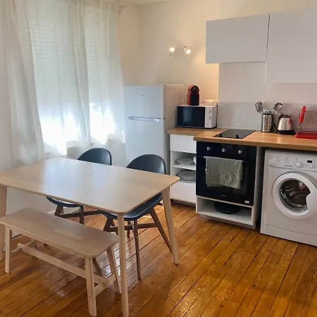 Apartament 2nd Floor Cozy Flat With Free Parking